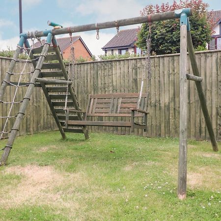 23 Wolsey Close Thornton  Esterno foto