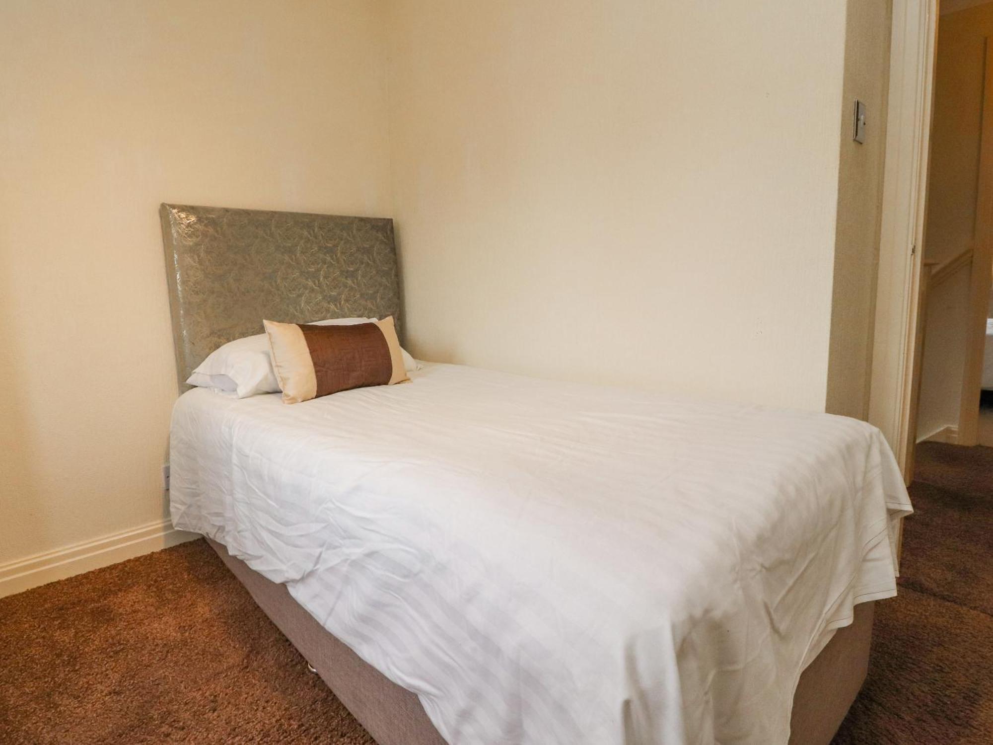 23 Wolsey Close Thornton  Esterno foto